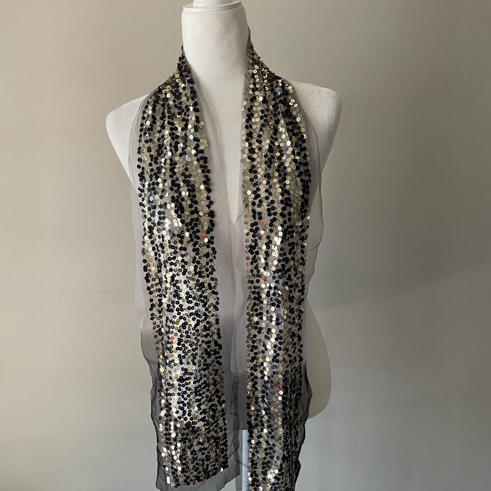 Sequin Embellished Decorate Ombré Scarf